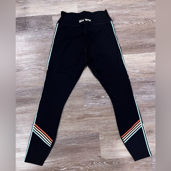 Sarah’s Day Rally Leggings - Picture 5 of 9